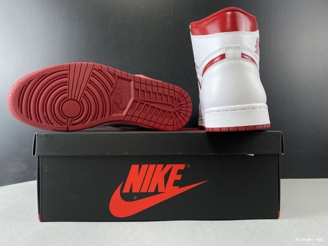 1 555088-103 Red Metallic (2017) Jordan Retro Air 0812